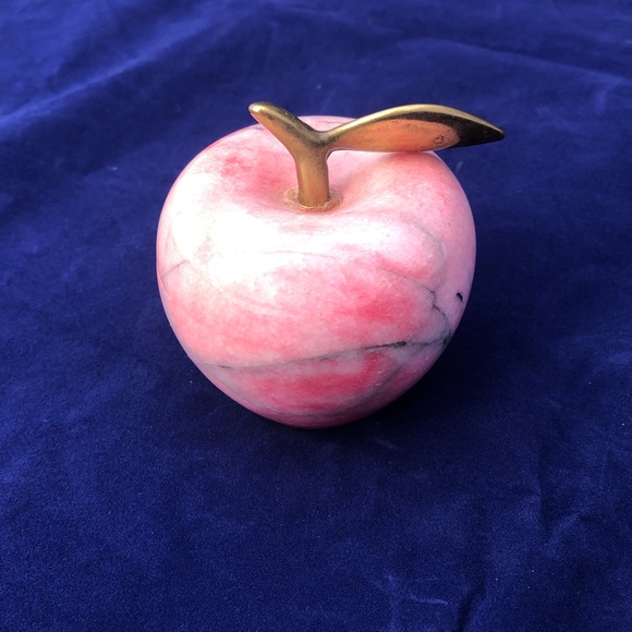🌺 2/$30 -3.5" Pink Marble Agate Apple paperweight
